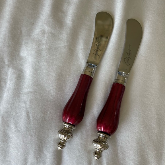 Julia Knight Peony Spreader Knives Pomegranate Set of 2 NEW - Picture 3 of 8
